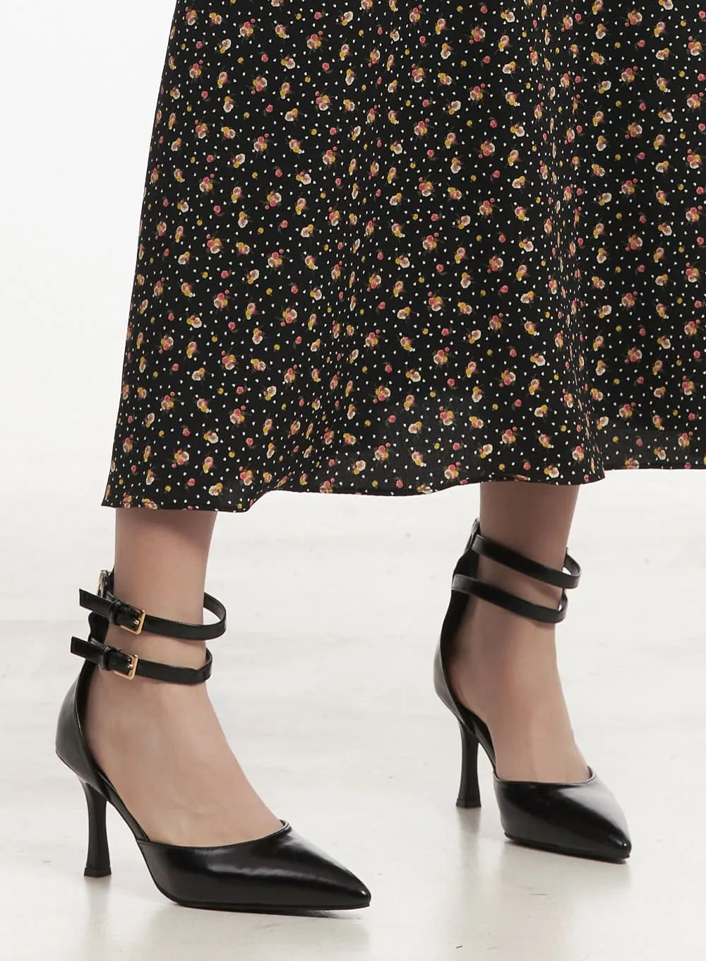 Double Strap Pumps CF520