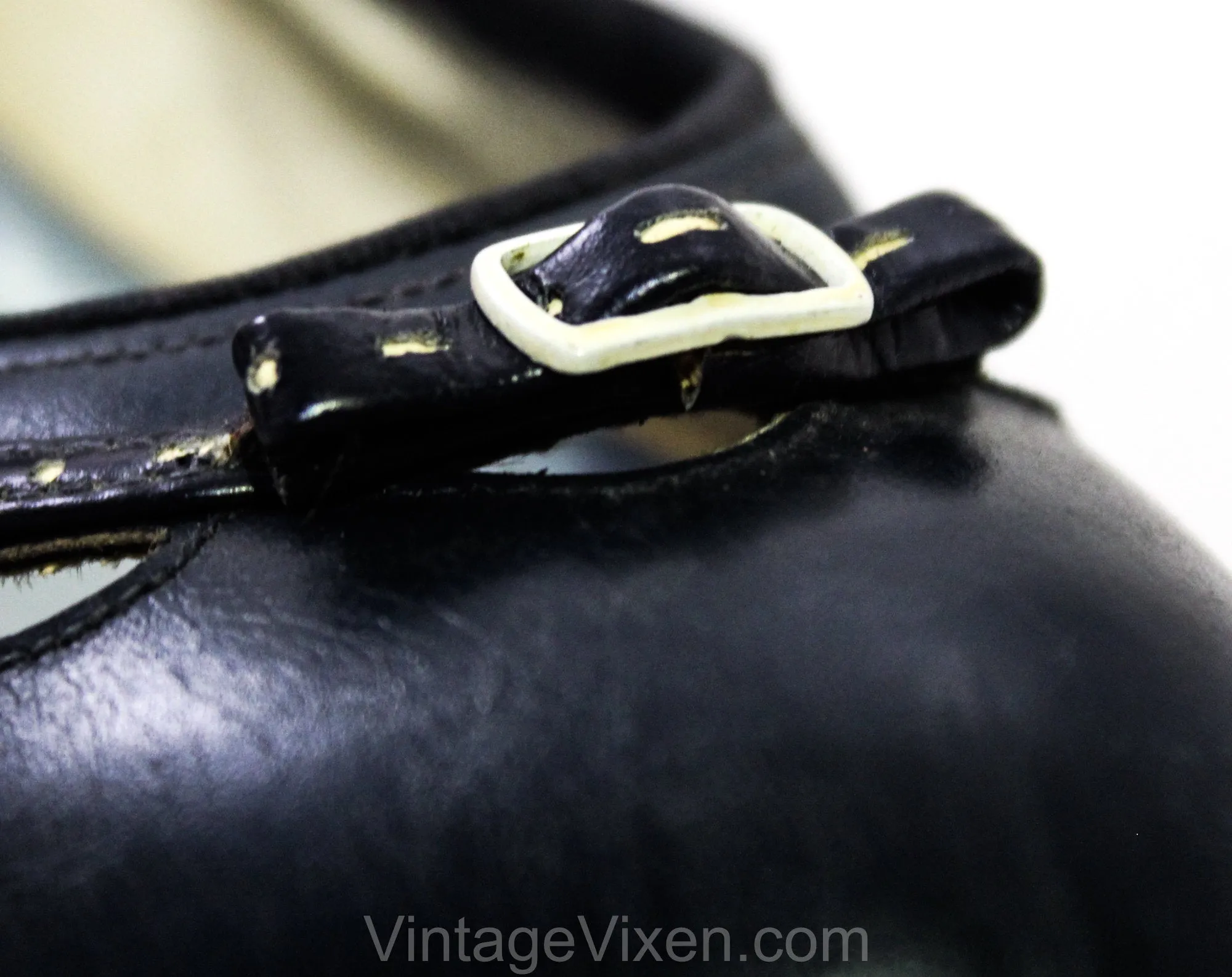 Size 5 Navy 1940s Shoes - Dark Blue 40s 50s Heels - Round Toe Pumps - Sexy Pin Up Girl Next Door - 1950s Swing Era Leather NOS Deadstock