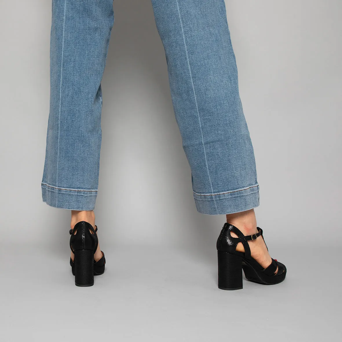 Valerie WIDE Black Metallic